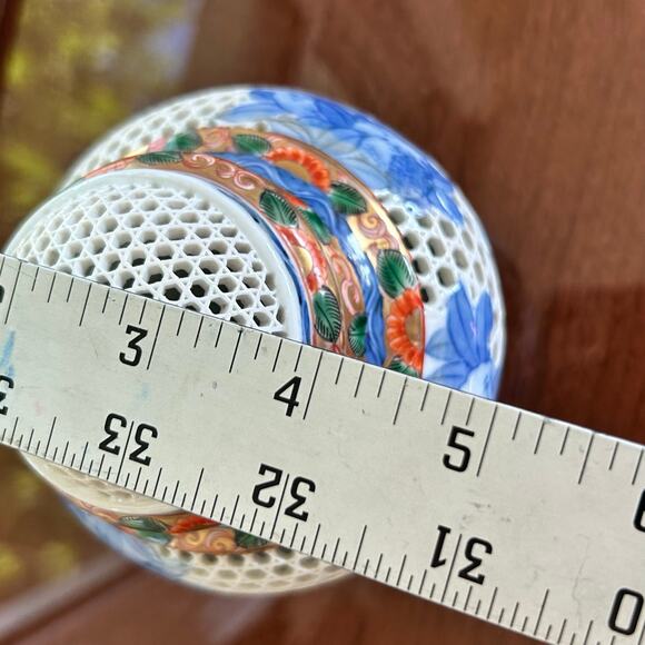 Vintage Japanese Hirado Pierced Porcelain Incense Burner with Lid – Hand-Painted - Picture 14 of 15